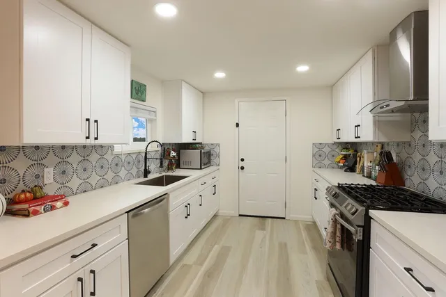 $434,999 | 209 East 3rd Street, Tracy, CA 95376