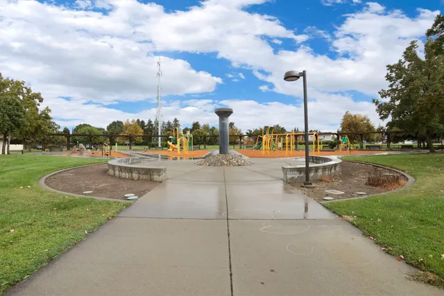 $434,999 | 209 East 3rd Street, Tracy, CA 95376