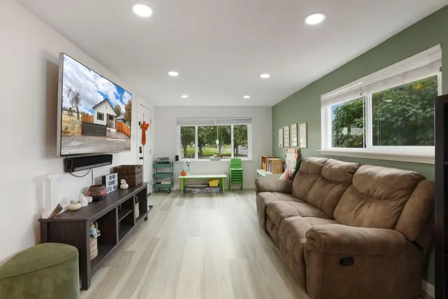 $434,999 | 209 East 3rd Street, Tracy, CA 95376