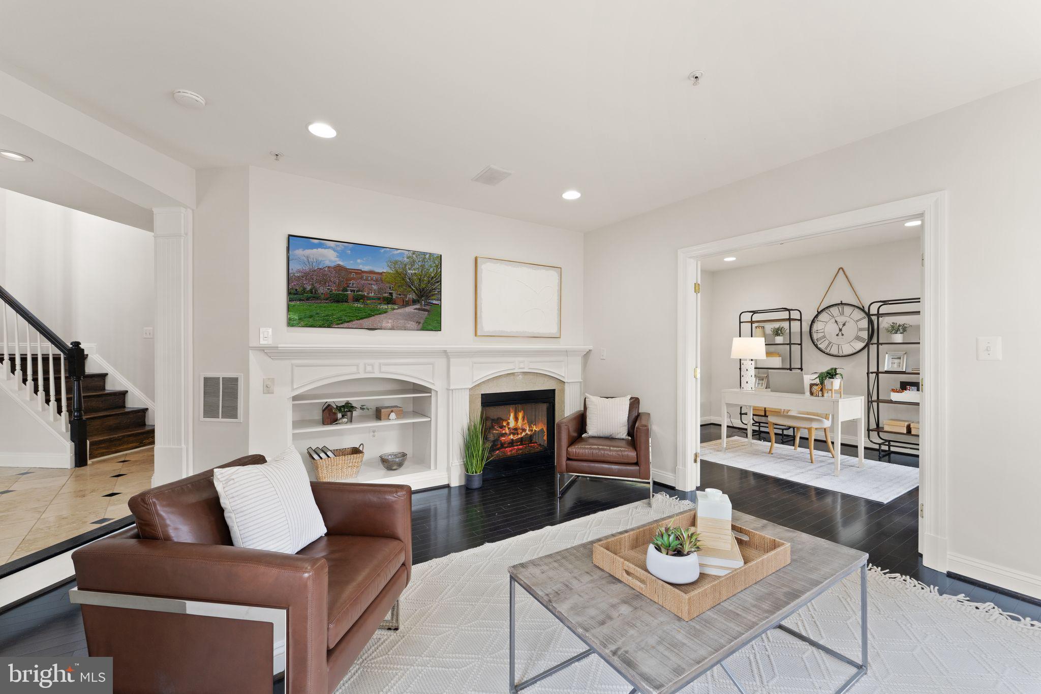 12094 Kinsley Place Reston, VA 20190 - Photo 12 of 66 Gallery Image 12