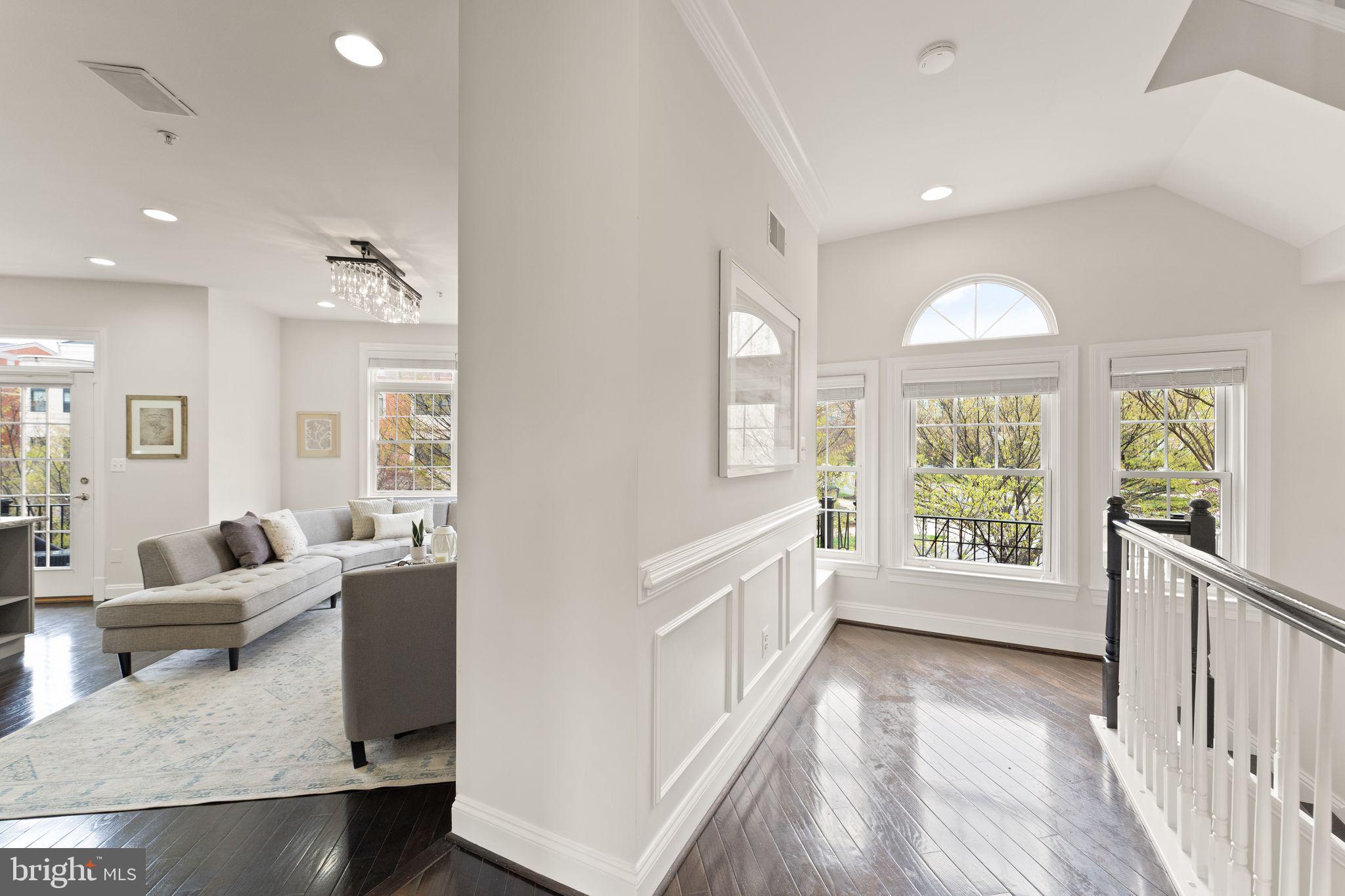 12094 Kinsley Place Reston, VA 20190 - Photo 17 of 66 Gallery Image 17