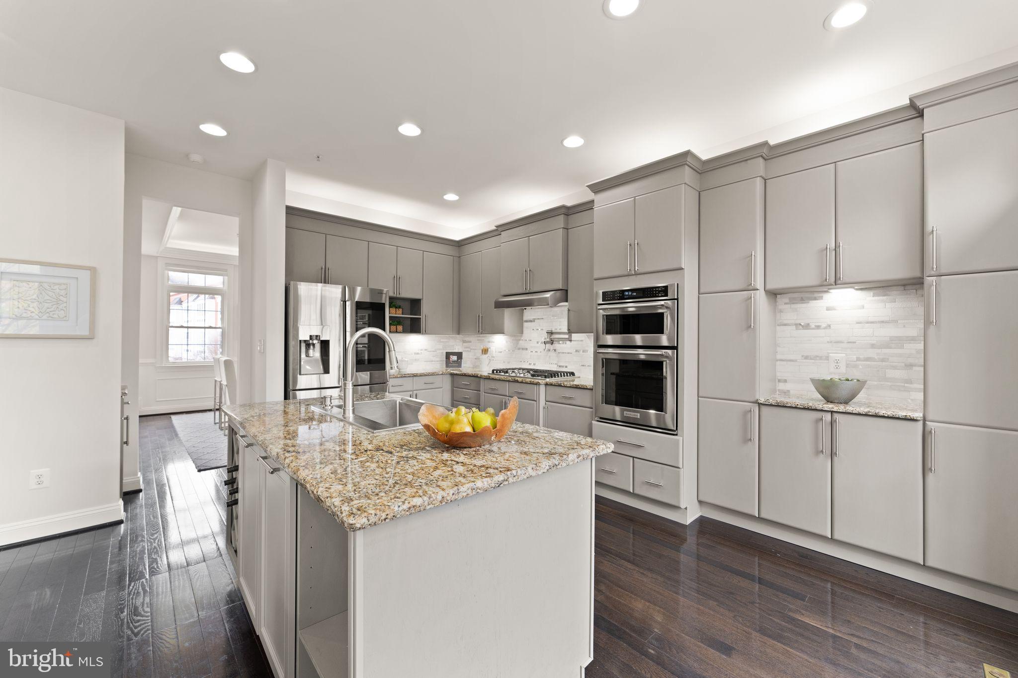 12094 Kinsley Place Reston, VA 20190 - Photo 23 of 66 Gallery Image 23