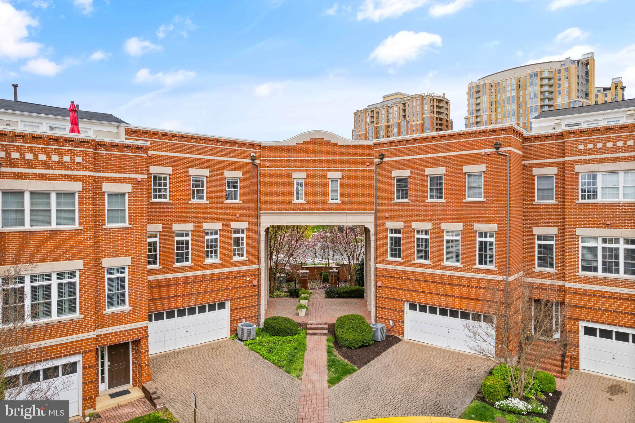 12094 Kinsley Place Reston, VA 20190 - Photo 59 of 66 Gallery Image 59