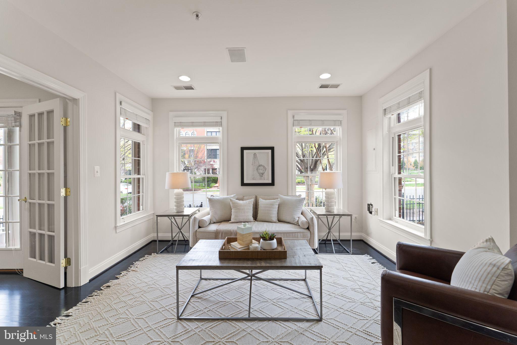 12094 Kinsley Place Reston, VA 20190 - Photo 10 of 66 Gallery Image 10