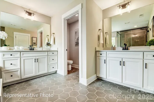 $688,965 | 1312 Knob Crk Drive, Gastonia, NC 28054