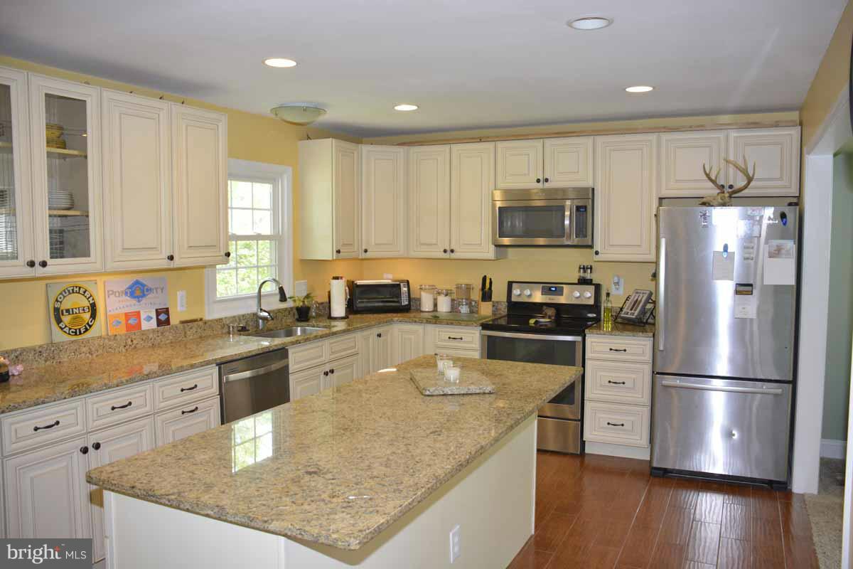 11705 Belvidere Road Bowie, MD 20721 - Photo 6 of 30 Kitchen