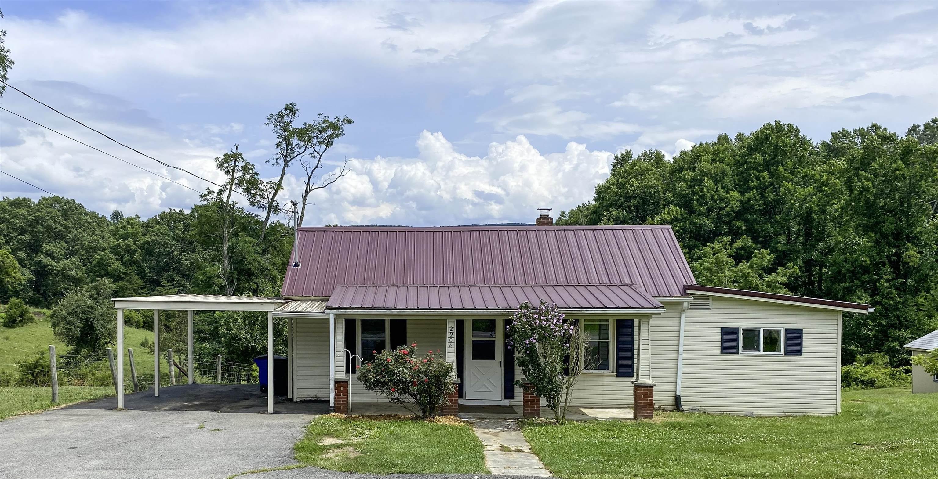 2904 Mt Olivet Road Pulaski, VA 24301 - Photo 2 of 42 Gallery Image 2