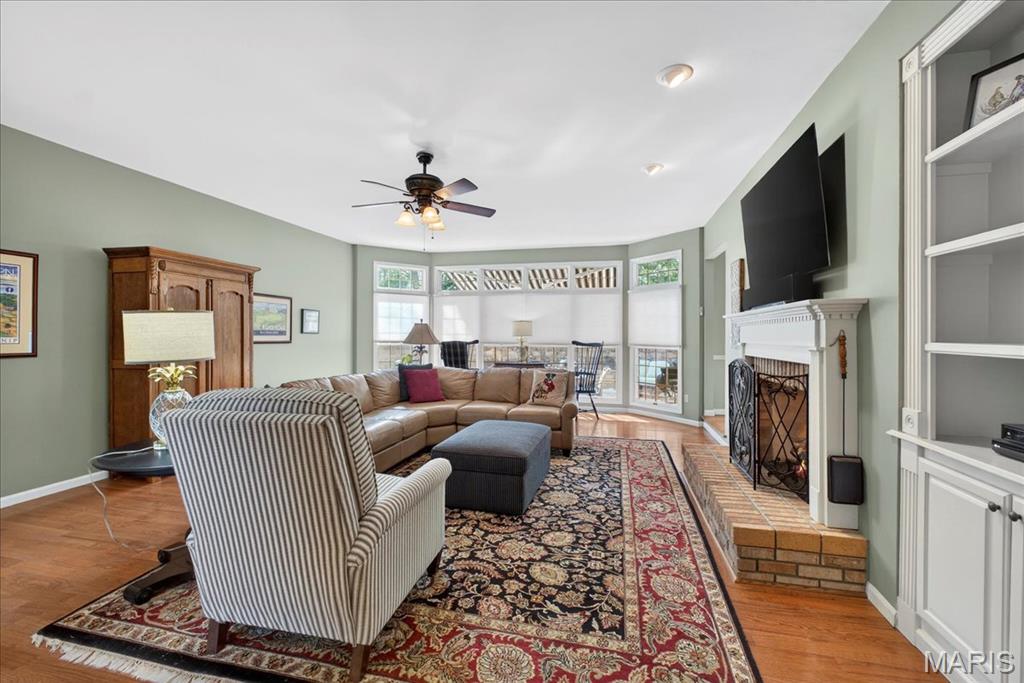 2603 Stonebriar Ridge Court Chesterfield, MO 63017 - Photo 2 of 65