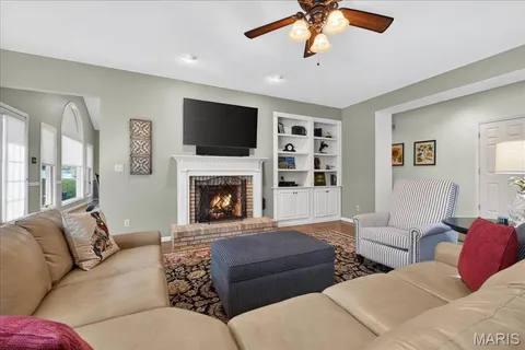 $891,500 | 2603 Stonebriar Ridge Court, Chesterfield, MO 63017