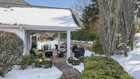 $891,500 | 2603 Stonebriar Ridge Court, Chesterfield, MO 63017