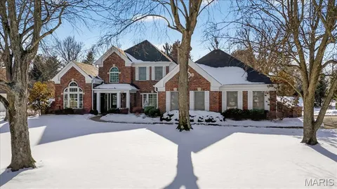 $891,500 | 2603 Stonebriar Ridge Court, Chesterfield, MO 63017