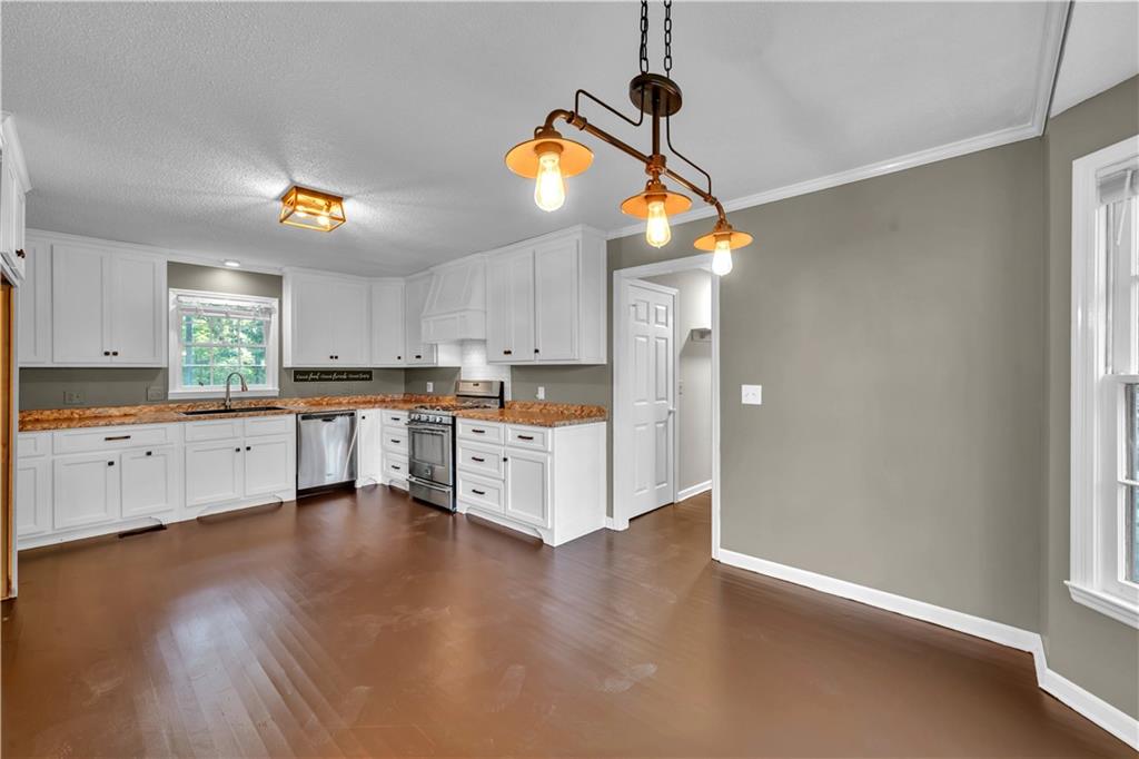 4476 Rivoli Drive Macon, GA 31210 - Photo 14 of 53 Gallery Image 14