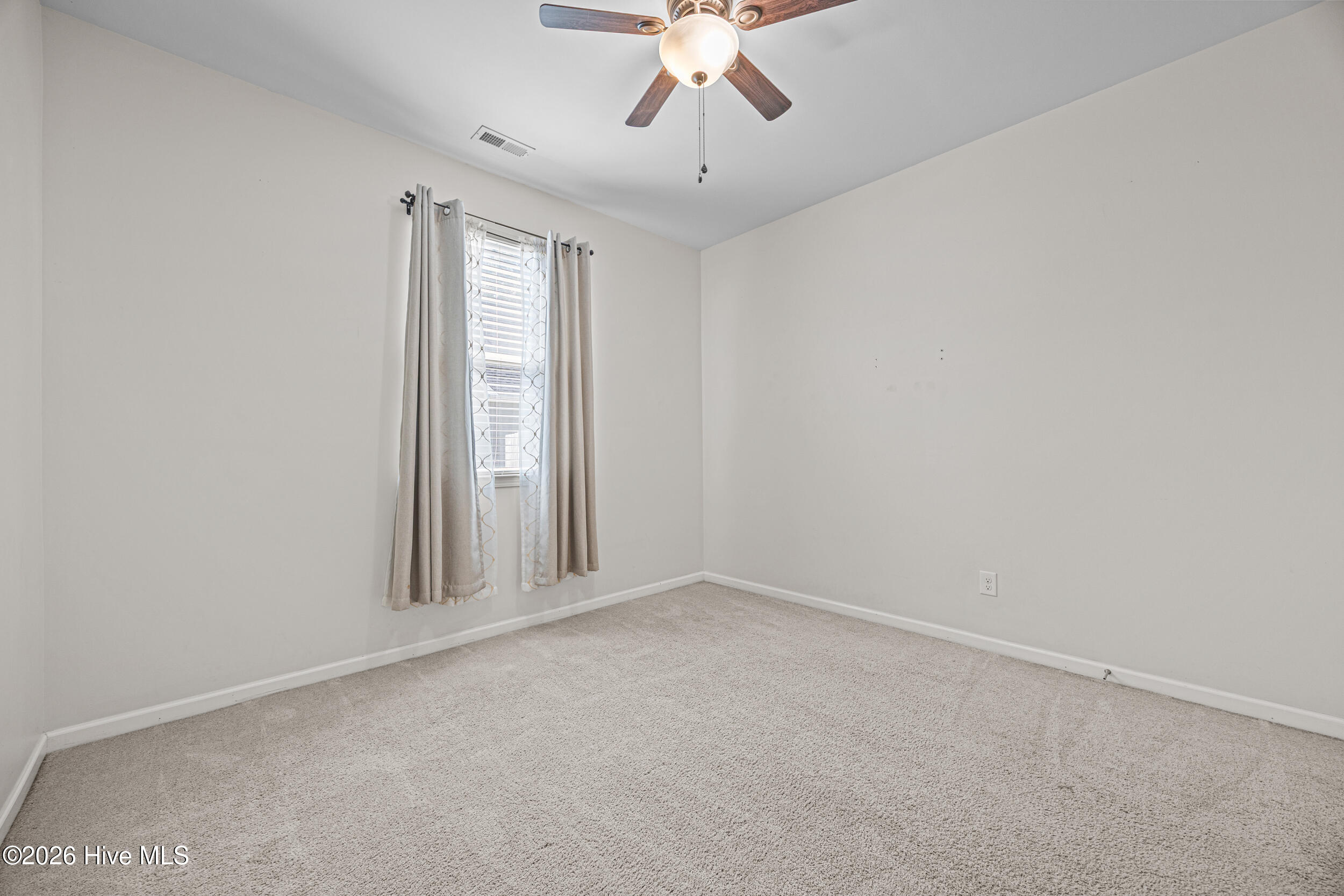 109 Mardella Way Holly Ridge, NC 28445 - Photo 31 of 47 15_bedroom