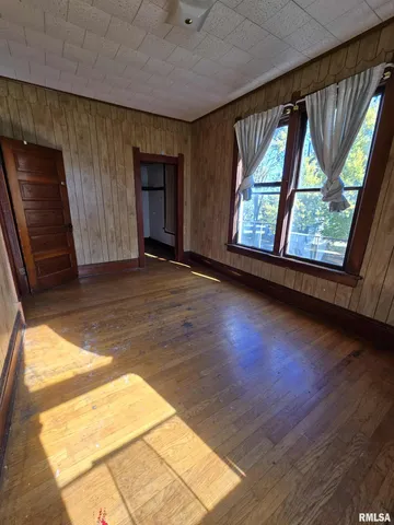 $45,000 | 112 North Vine Street, Mount Pulaski, IL 62548