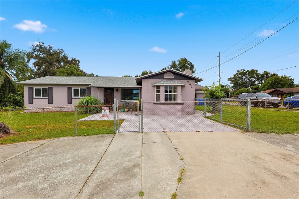 201 East Wheeler Road Seffner, FL 33584 - Photo 38 of 39 Gallery Image 38
