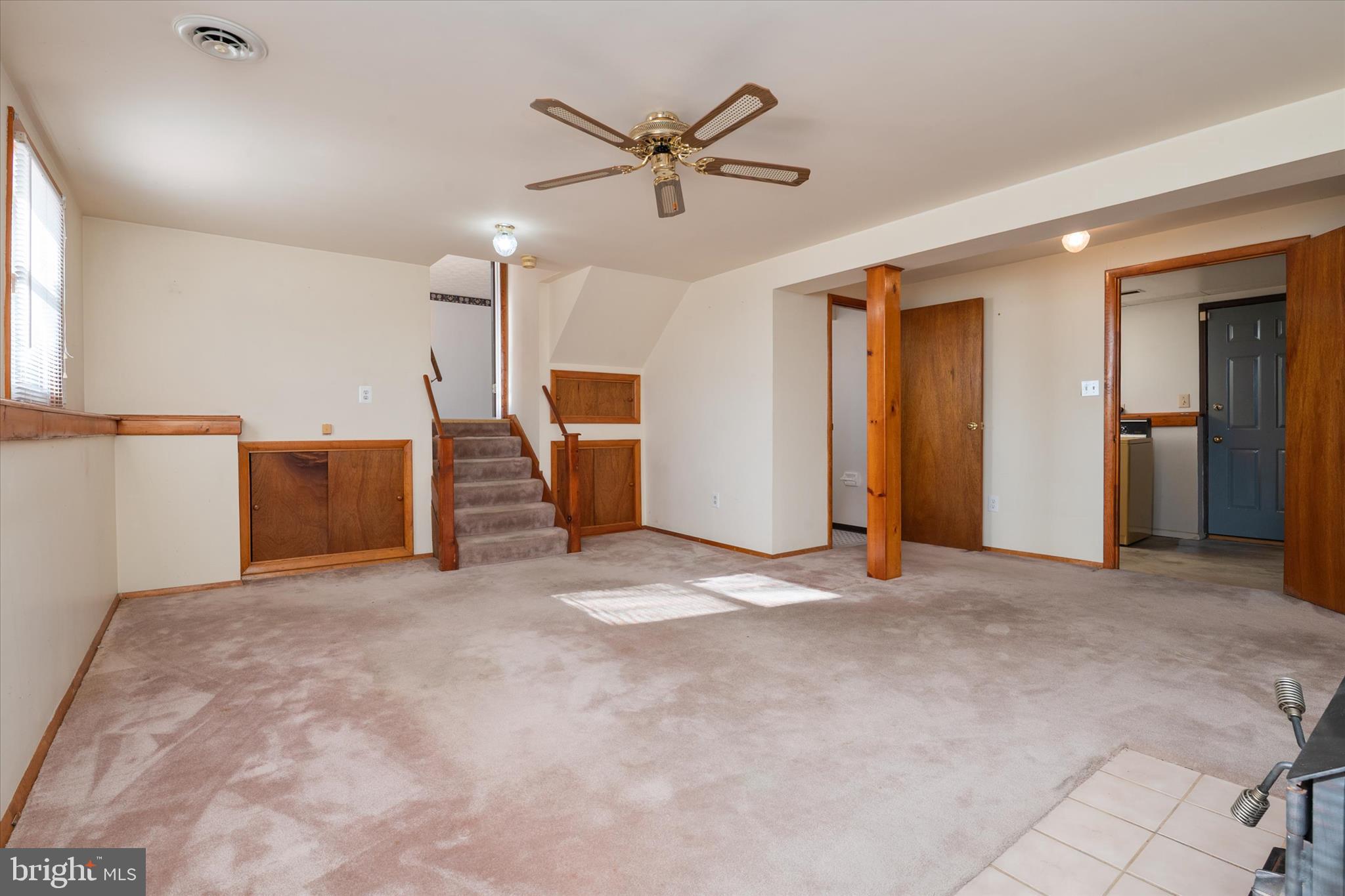 226 Compass Road Baltimore, MD 21221 - Photo 26 of 35 an empty room with closet and windows
