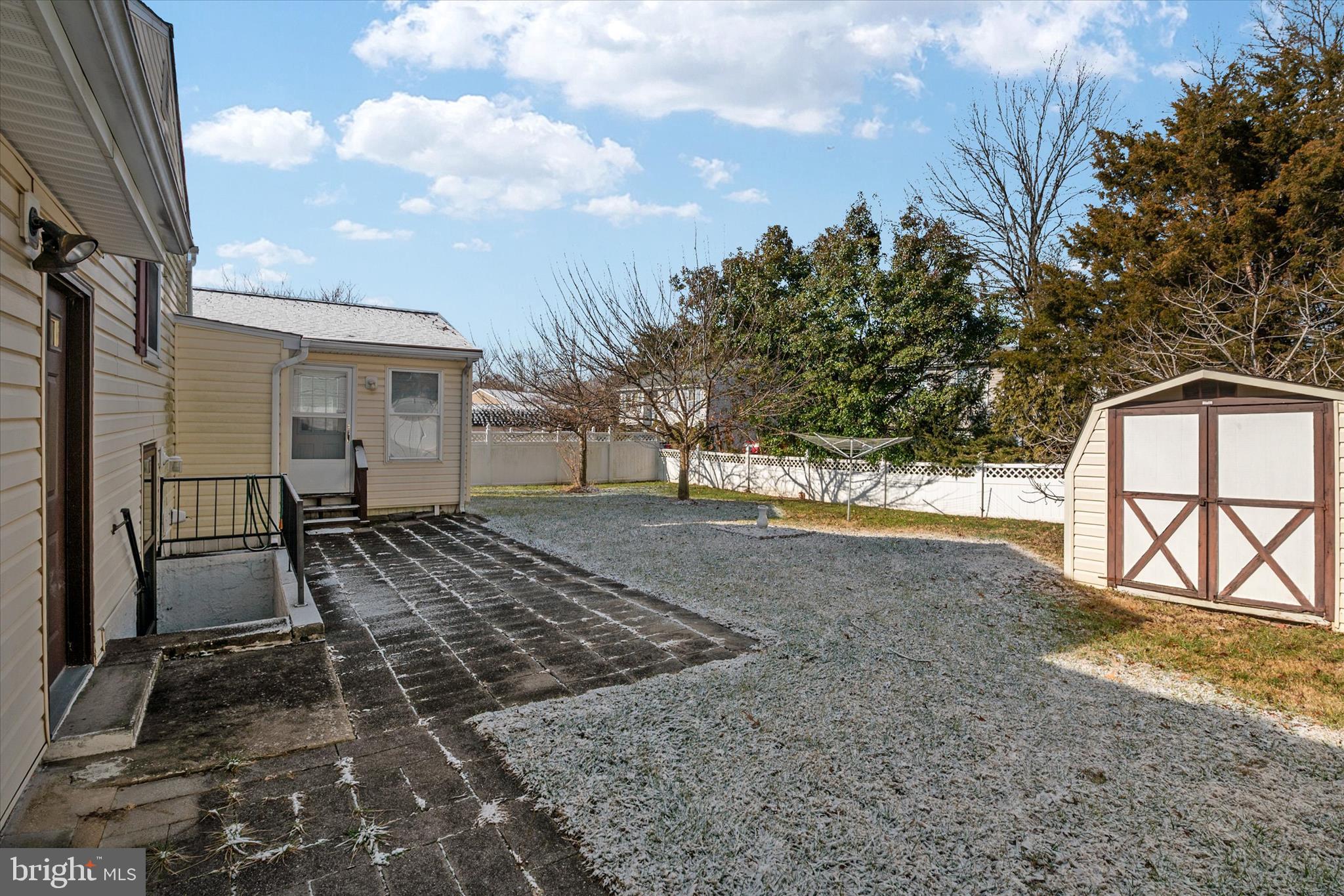 226 Compass Road Baltimore, MD 21221 - Photo 30 of 35 a view of yard
