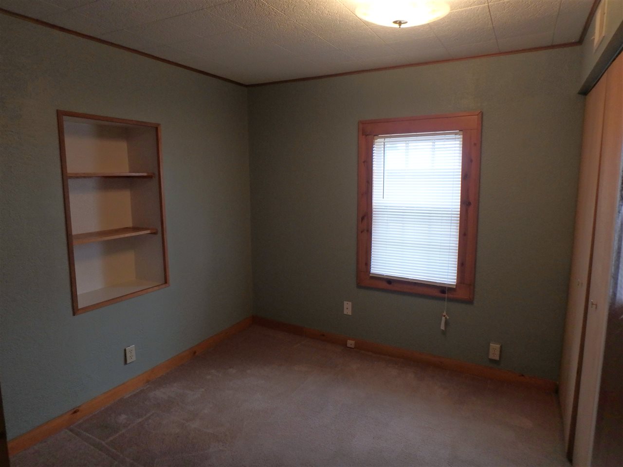 55072 Mayflower Road South Bend, IN 46628 - Photo 12 of 17 Gallery Image 12