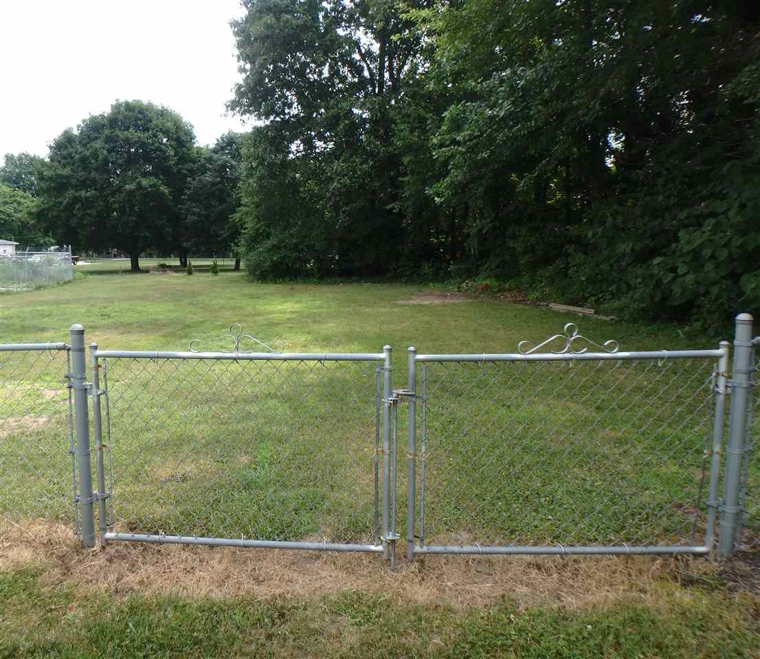 55072 Mayflower Road South Bend, IN 46628 - Photo 16 of 17 Gallery Image 16