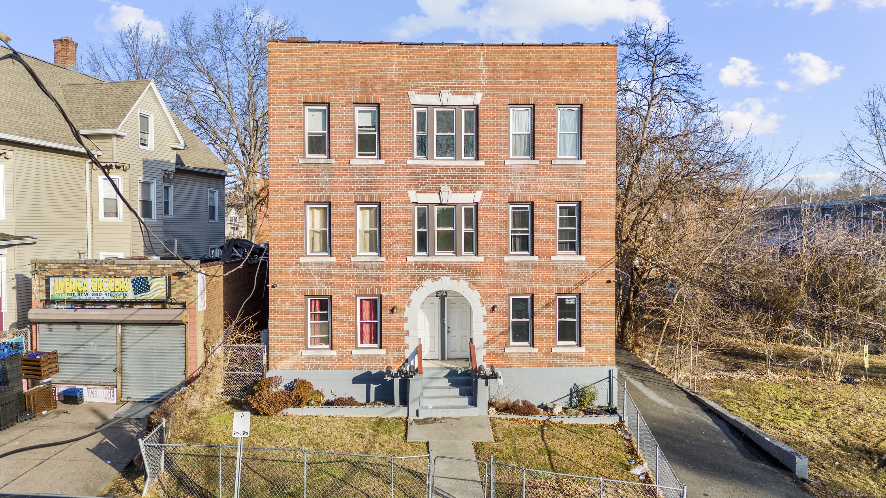 202 Mather Street, Unit 3W Hartford, CT 06112 - Photo 11 of 30