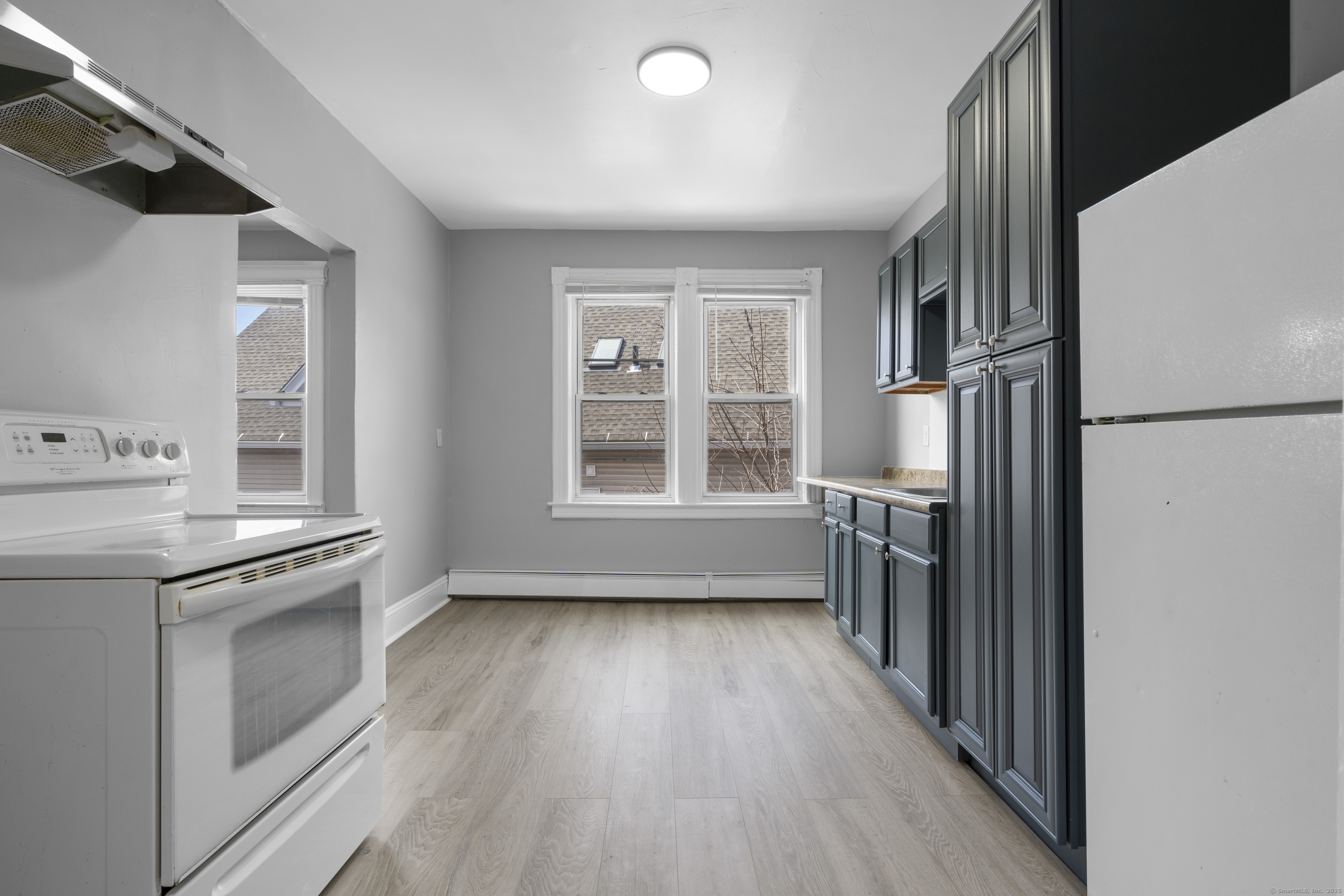 202 Mather Street, Unit 3W Hartford, CT 06112 - Photo 3 of 30