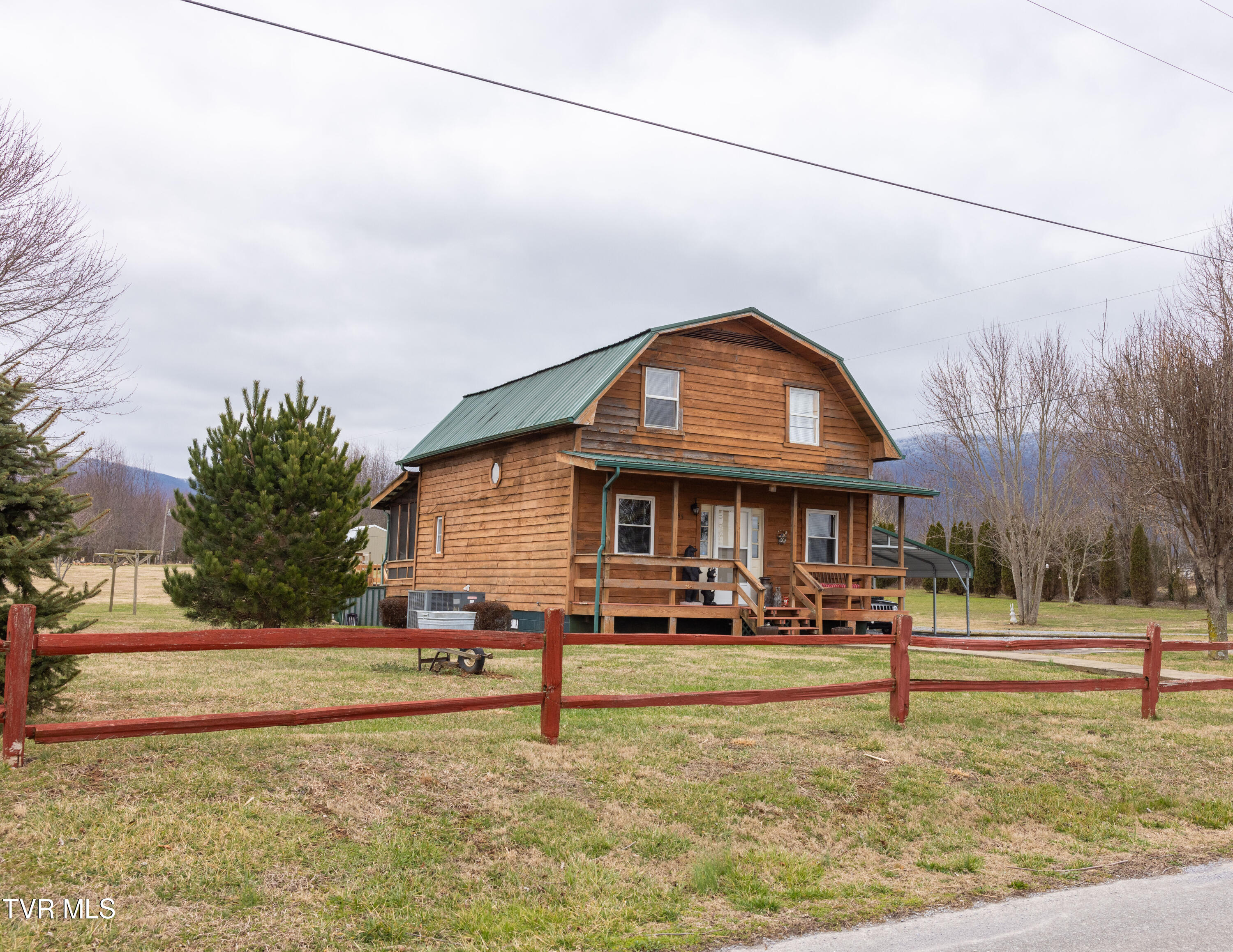 445 Ricker Road Greeneville, TN 37743 - Photo 2 of 40 2E0A8787