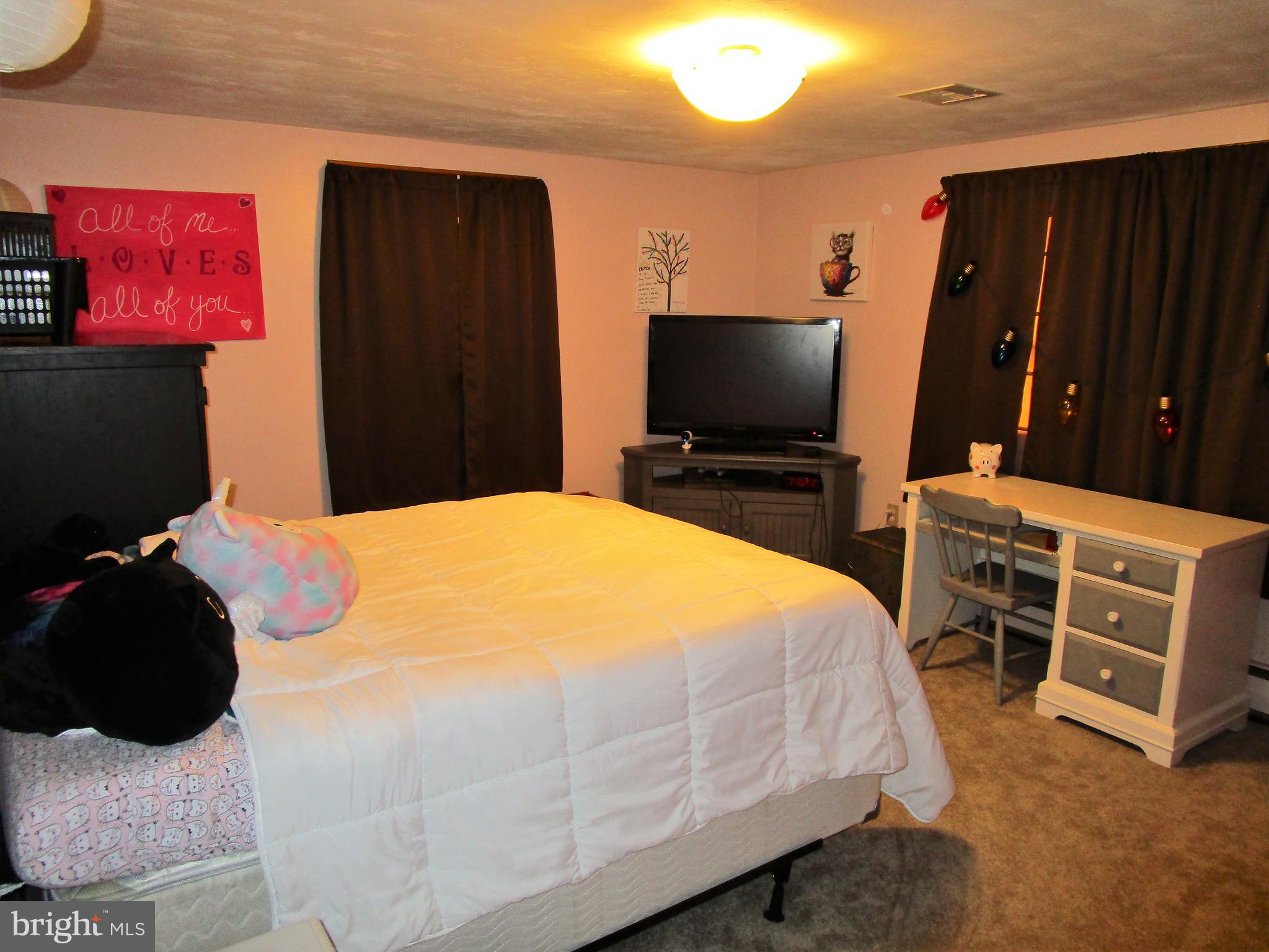 270 North Main Street Spring Grove, PA 17362 - Photo 22 of 38 Gallery Image 22