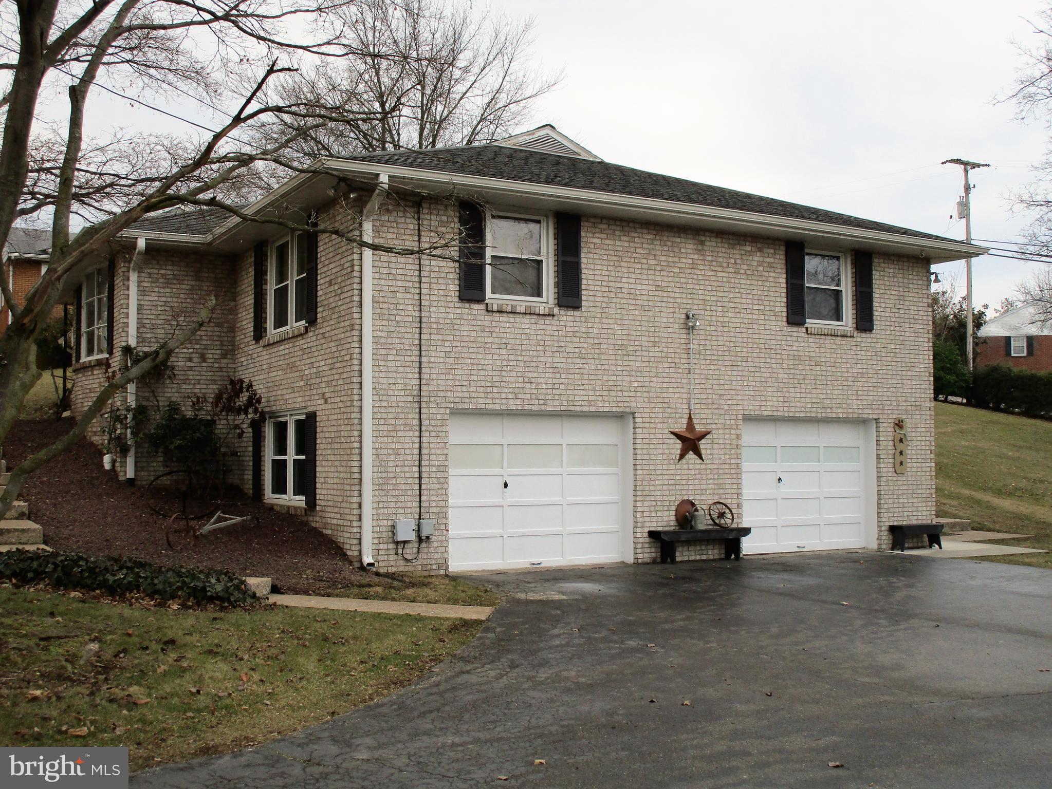 270 North Main Street Spring Grove, PA 17362 - Photo 3 of 38 Gallery Image 3