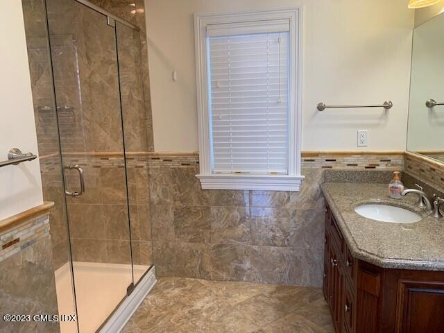 8 Rippowam Road, Unit B Cos Cob, CT 06807 - Photo 16 of 38 Primary Luxury Bath