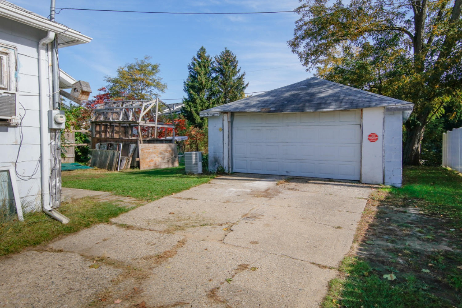 616 Spring Street Three Rivers, MI 49093 - Photo 11 of 14 616 Spring St-111