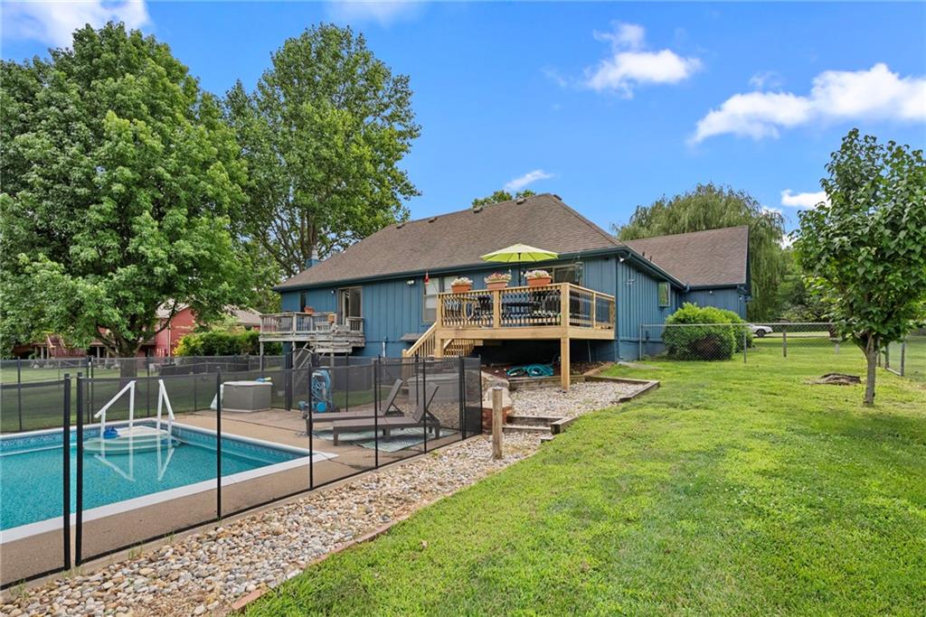8921 Northeast Boten Road Lee's Summit, MO 64064 - Photo 35 of 50