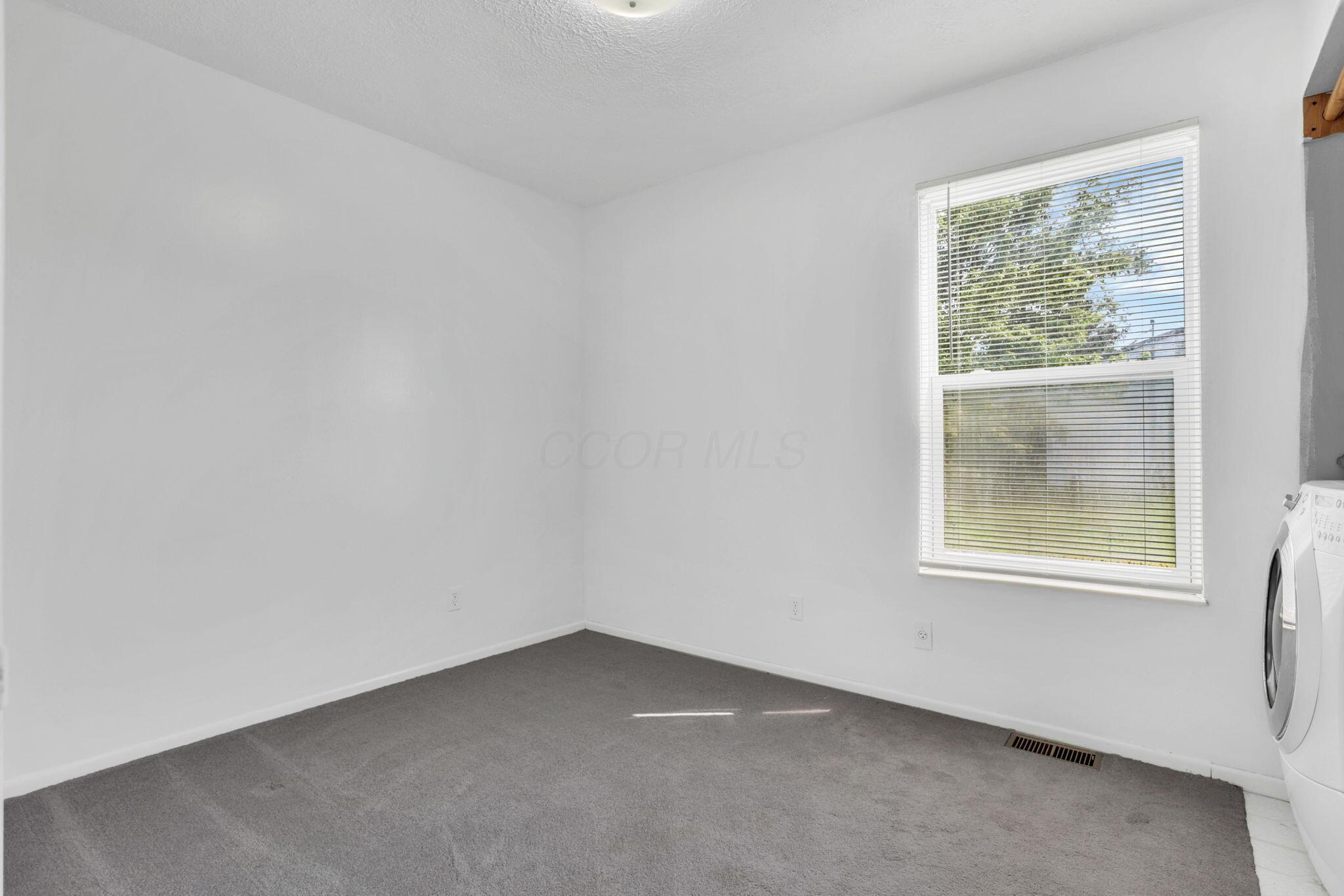 96 Cadillac Road Southwest Pataskala, OH 43062 - Photo 14 of 28 27-web-or-mls-0V3A8849