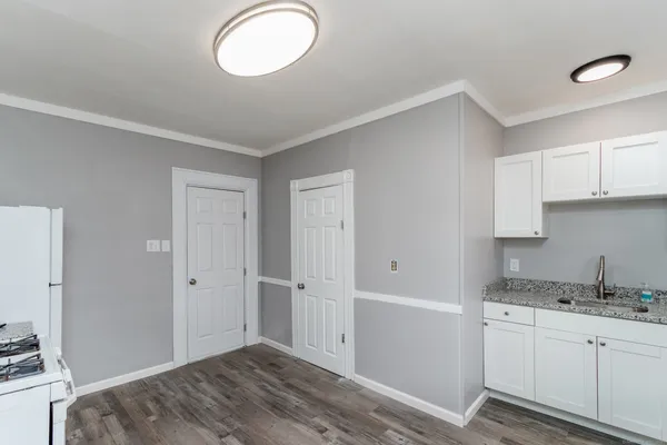 $1,800 | 67 Avon Avenue, Unit 2, Waterbury, CT 06708