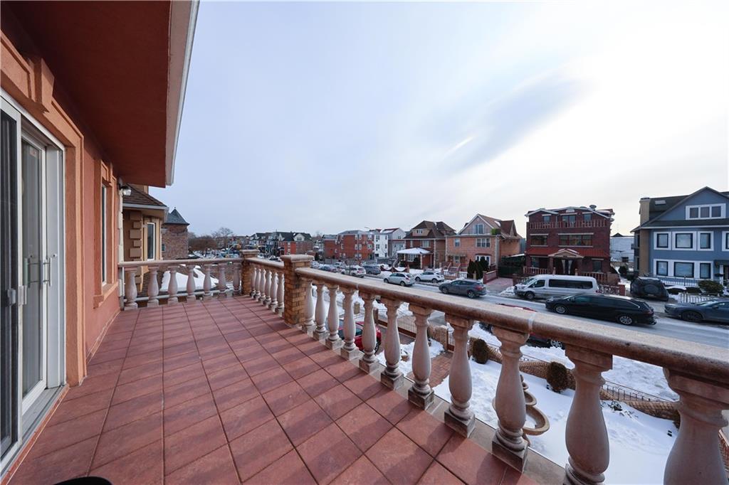 1361 Bay Ridge Parkway Brooklyn, NY 11228 - Photo 35 of 43