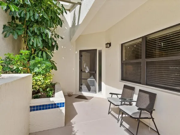 $305,000 | 1678 Starling Drive, Unit 102, Sarasota, FL 34231