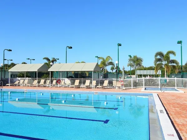 $305,000 | 1678 Starling Drive, Unit 102, Sarasota, FL 34231