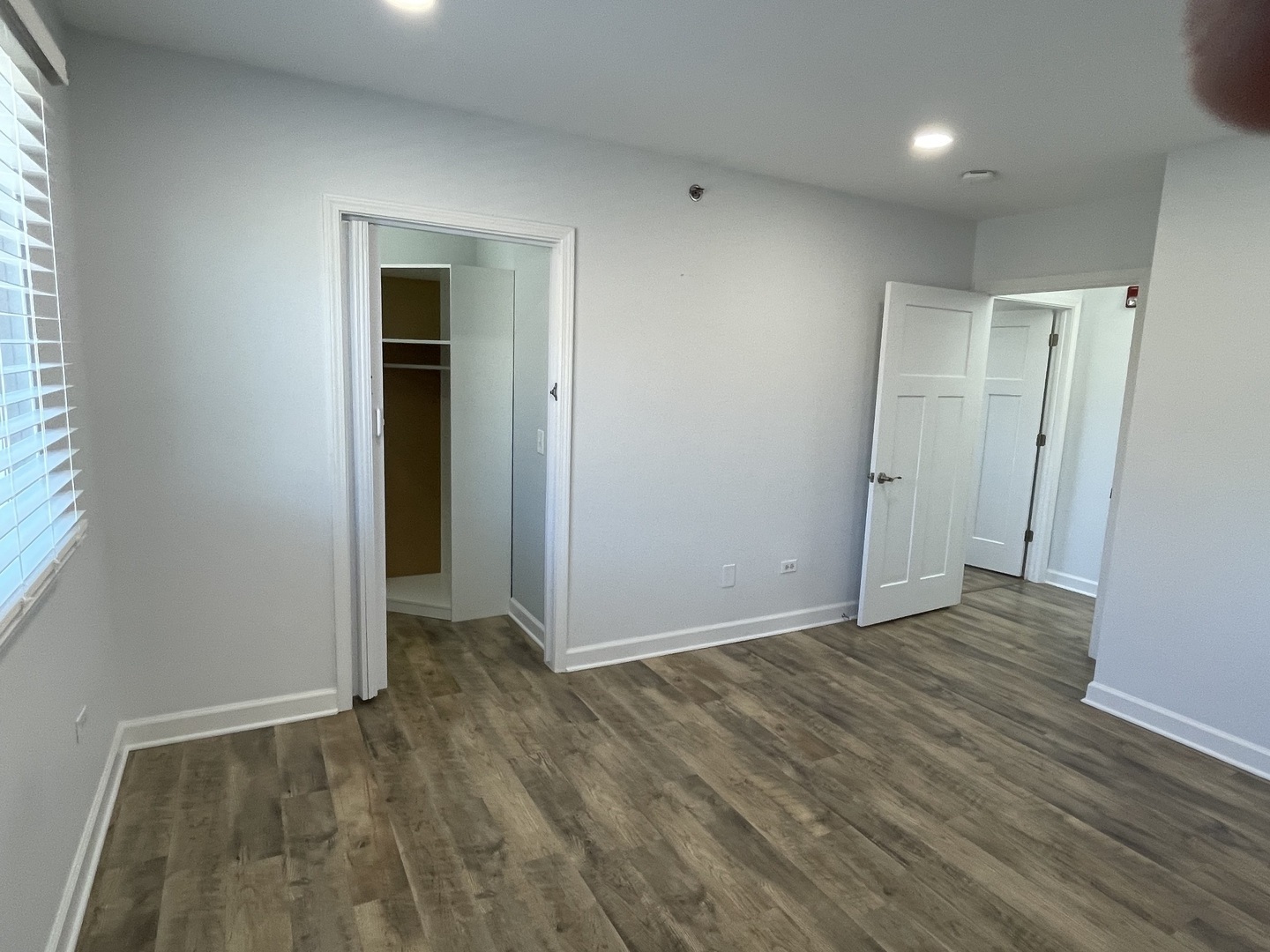 881 North Swift Road, Unit 308 Addison, IL 60101 - Photo 13 of 21 Gallery Image 13