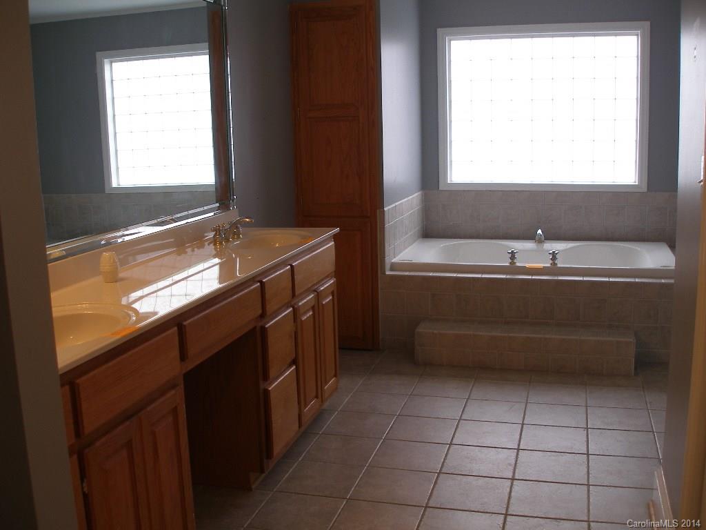 4299 H E Propst Road Maiden, NC 28650 - Photo 8 of 14 Gallery Image 8