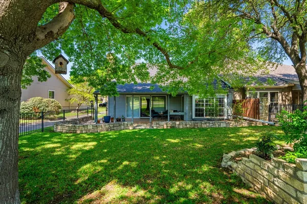 $400,000 | 530 Sand Bend Drive, Kerrville, TX 78028