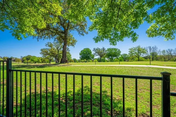 $400,000 | 530 Sand Bend Drive, Kerrville, TX 78028