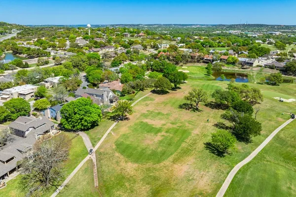 $400,000 | 530 Sand Bend Drive, Kerrville, TX 78028