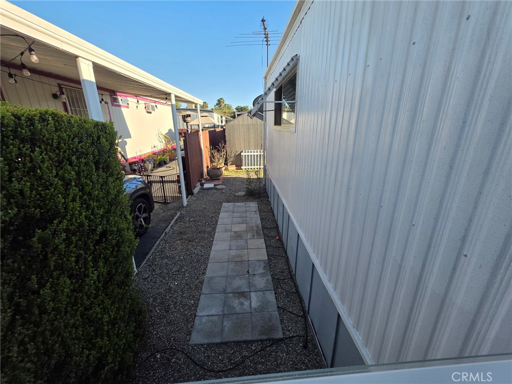20806 Gridley Road, Unit 52 Lakewood, CA 90715 - Photo 18 of 51 a view of entryway