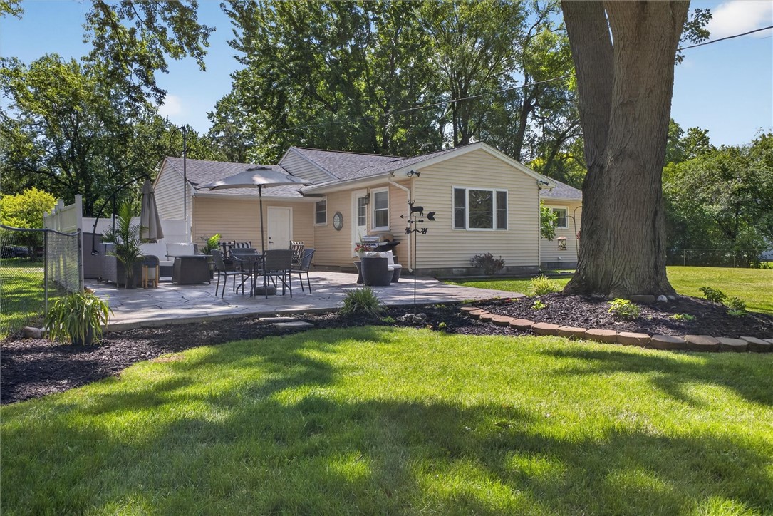 34 Faircrest Road Henrietta, NY 14623 - Photo 34 of 45