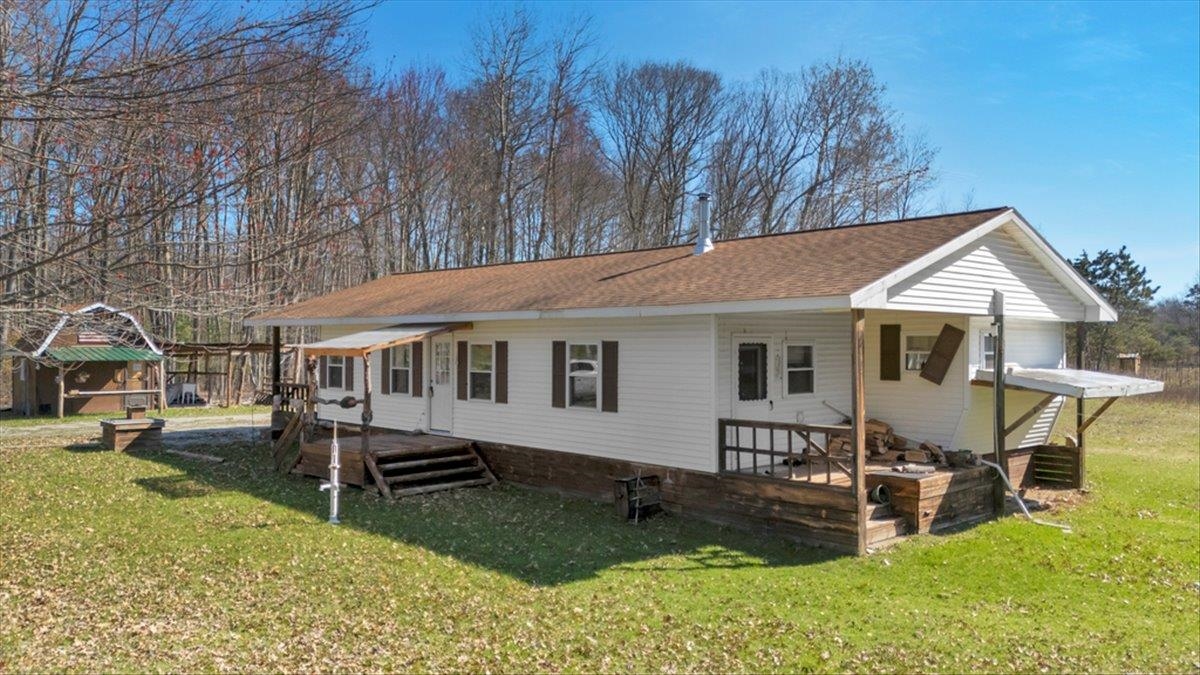 2564 National City Road Hale, MI 48739 - Photo 7 of 45