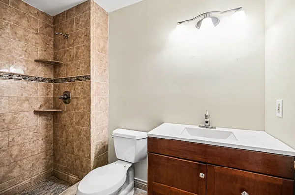 $1,650 | 30657 Hidden Pines Lane, Roseville, MI 48066