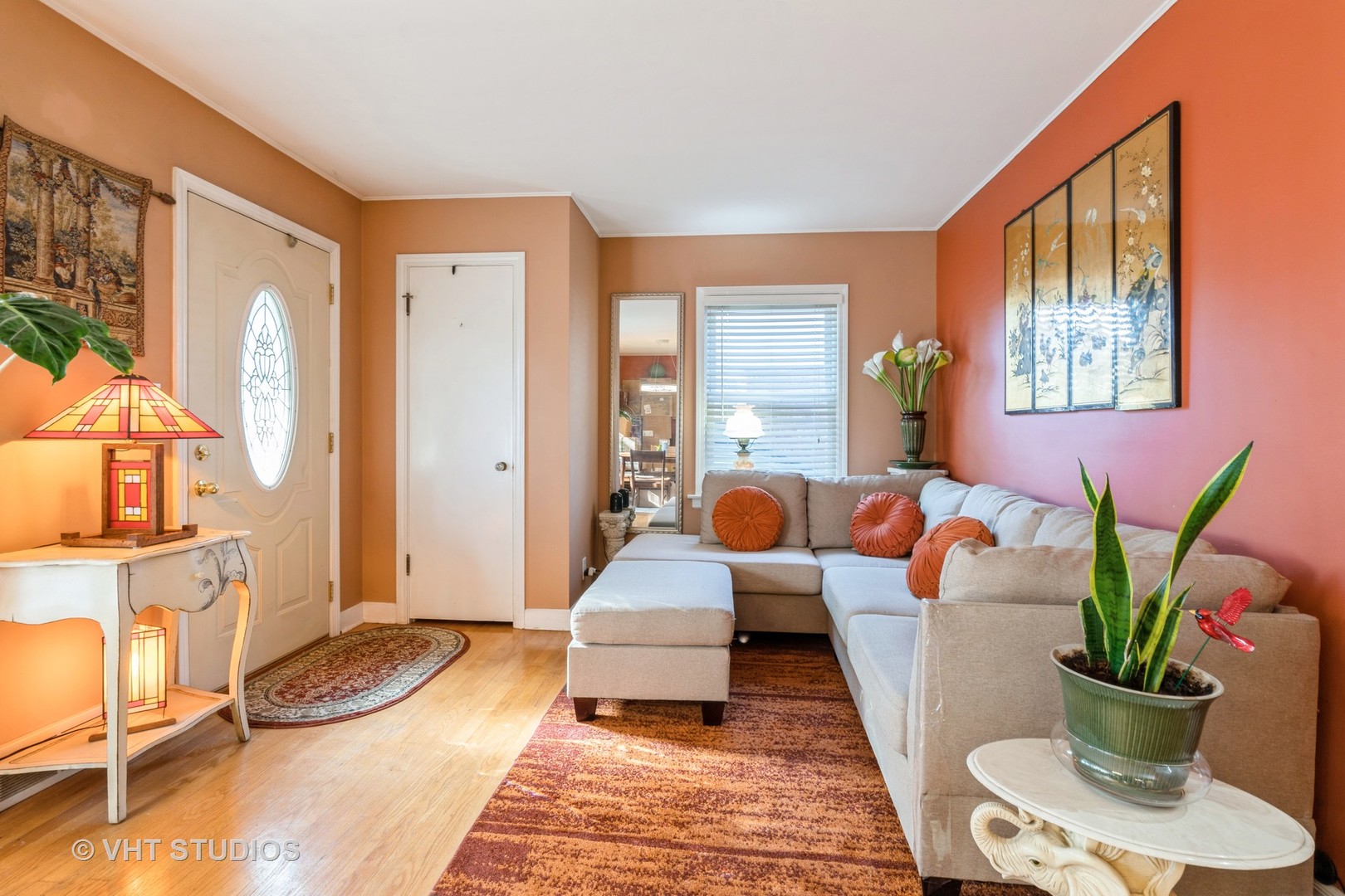 1040 South Wolf Road Des Plaines, IL 60016 - Photo 3 of 23 Gallery Image 3