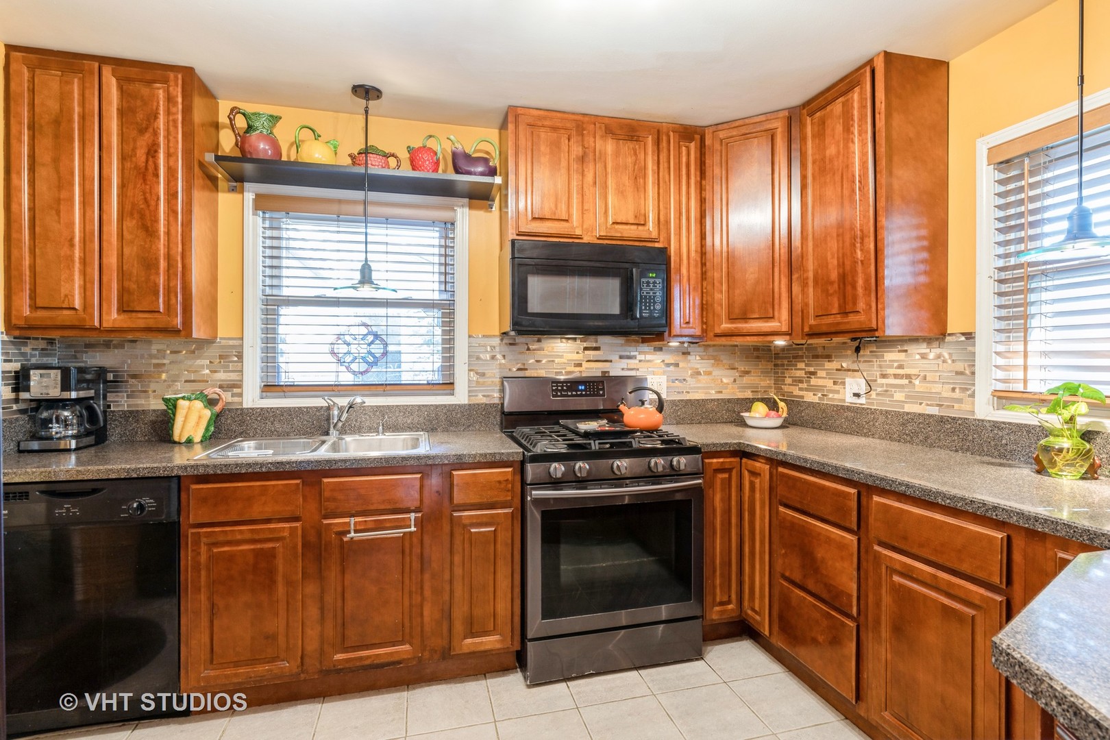 1040 South Wolf Road Des Plaines, IL 60016 - Photo 6 of 23 Gallery Image 6
