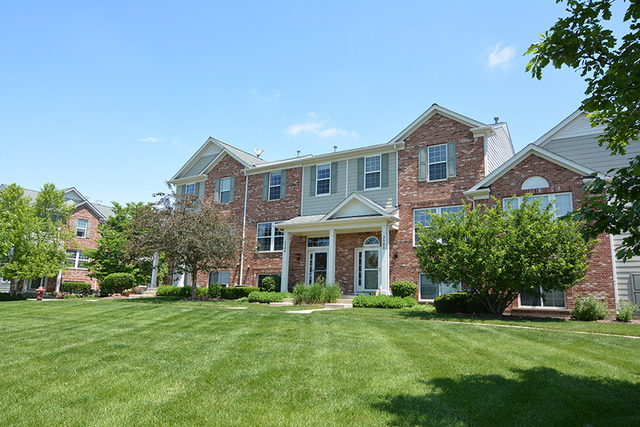2504 Emily Lane Elgin, IL 60124 - Photo 1 of 24