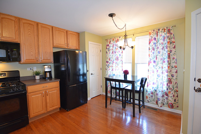 2504 Emily Lane Elgin, IL 60124 - Photo 11 of 24