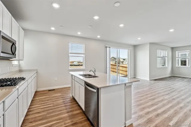 $809,990 | 1422 Loraine Circle South, Erie, CO 80026